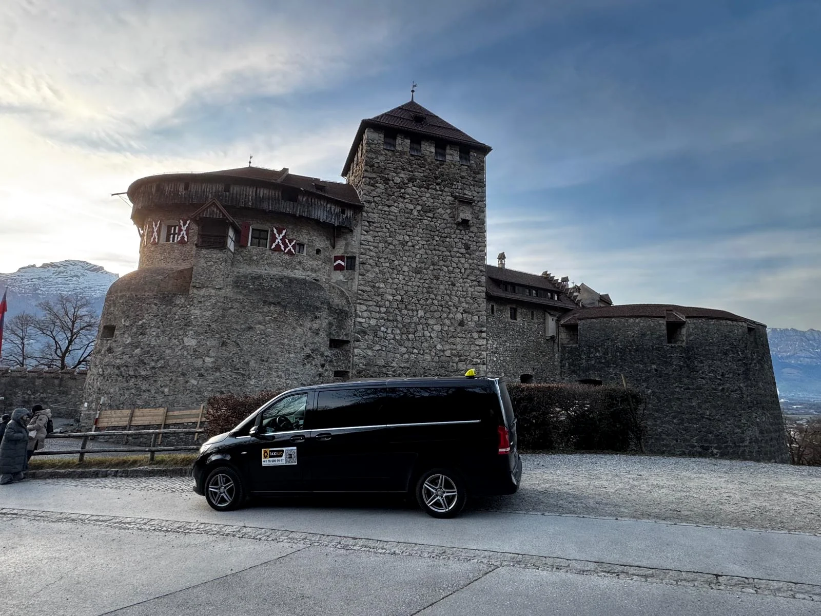 Mercedes-Benz V-Klasse XL für Flughafentransfers